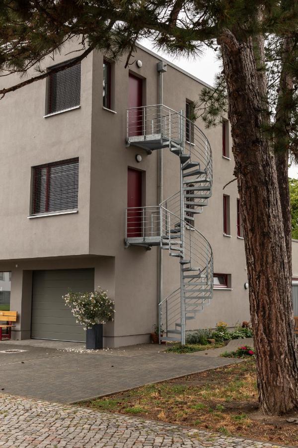 Appartements Am Bauhaus Dessau-Rosslau Exteriör bild